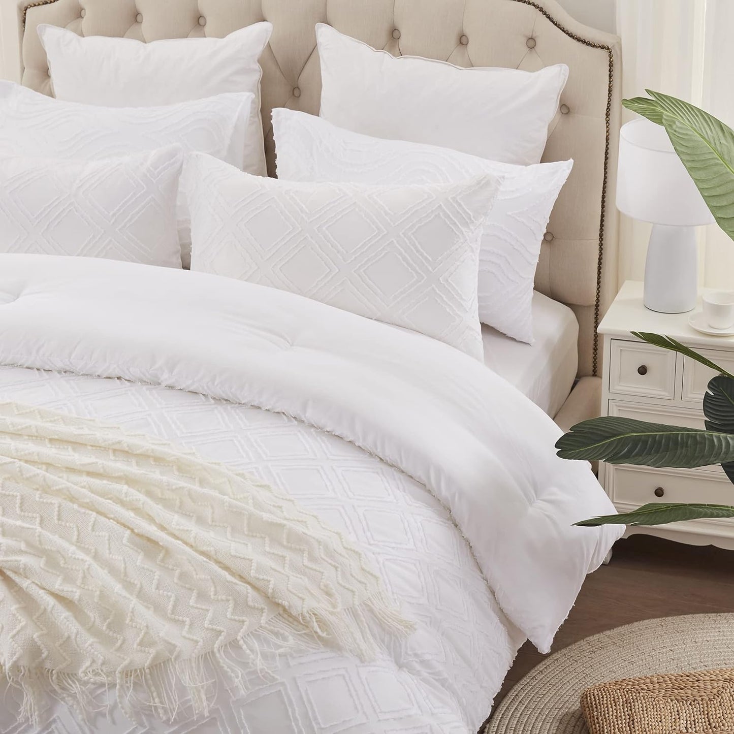 Bed Comforter Set - Premium Lattice White Bedding Sets & Collections with Queen-Size 2 Pillow Shams (No Insert), Lightweight, 100% Polyester Comforters for Queen Bed., White-Lattice