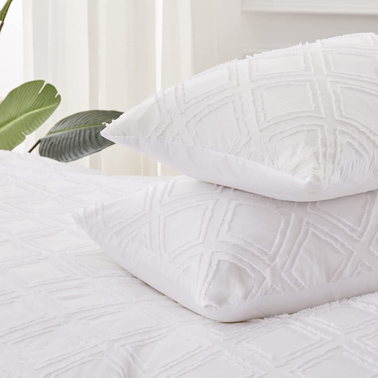Bed Comforter Set - Premium Lattice White Bedding Sets & Collections with Queen-Size 2 Pillow Shams (No Insert), Lightweight, 100% Polyester Comforters for Queen Bed., White-Lattice
