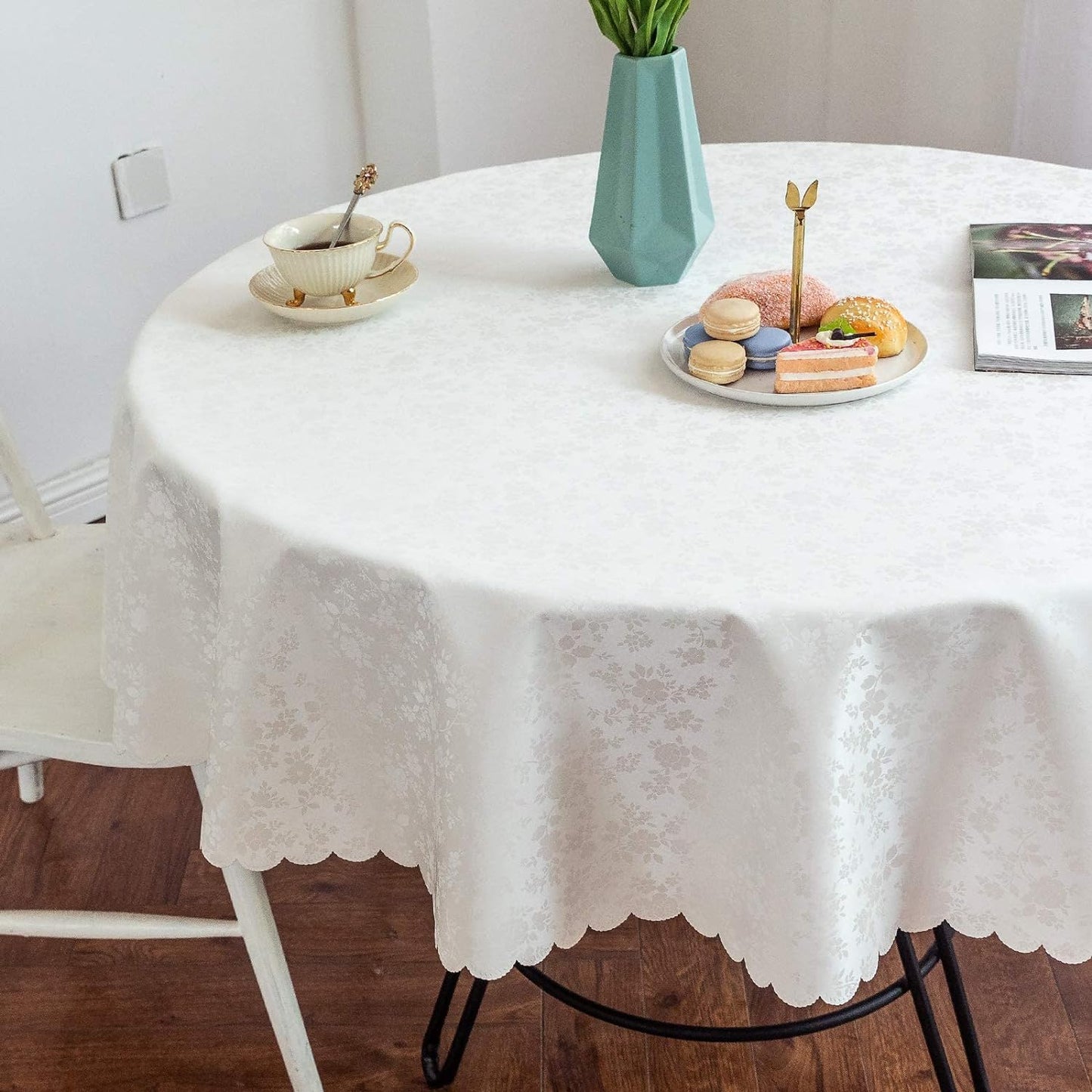 round Table Cloth, Waterproof Heavy Duty Vinyl Tablecloths, Wipeable Washable Table Cover for Kitchen and Dining Room (White, 60" X 60")