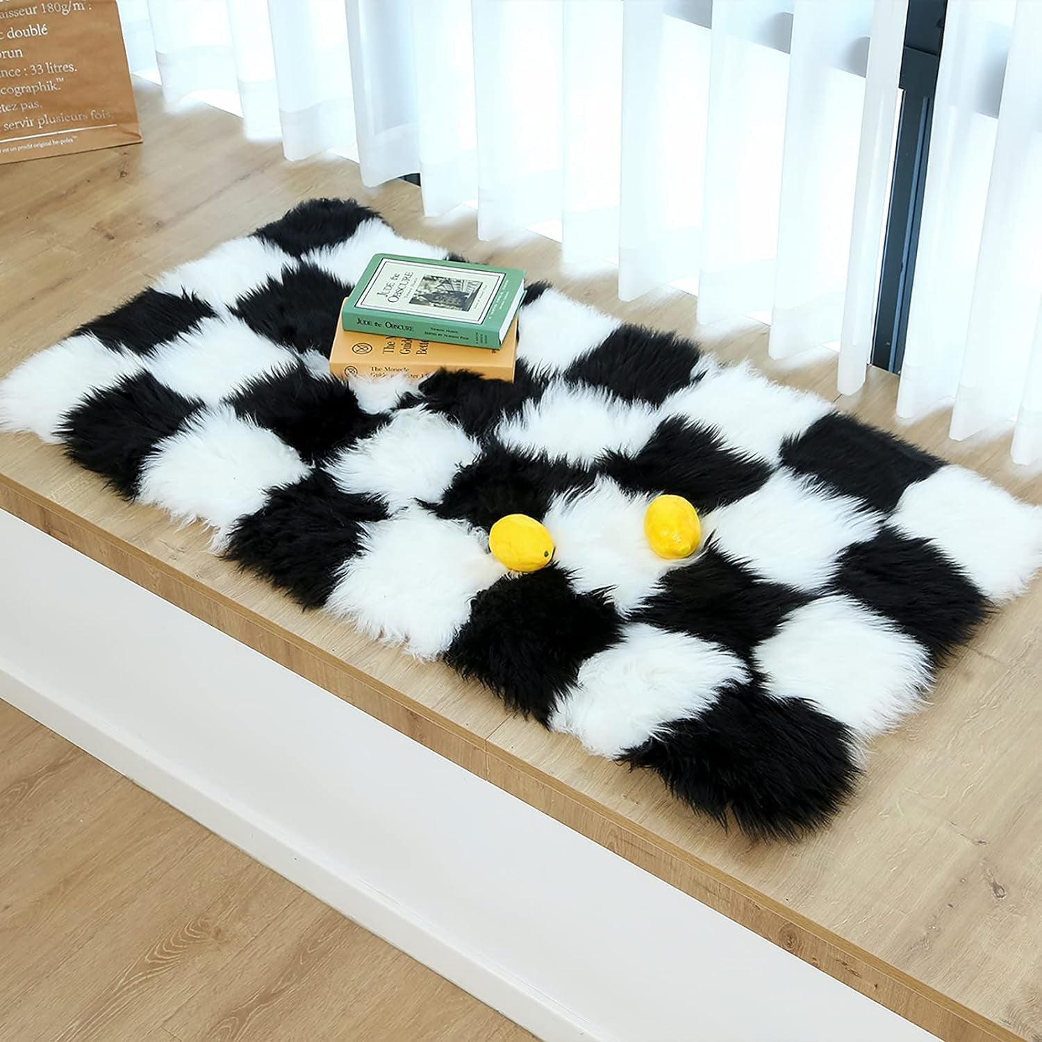 2×4 Area Rug for Living Room, Black and White Fluffy Shag Fuzzy Plush Soft Checkered Rugs for Bedroom, Shaggy Rug Floor Carpets for Kids Teen Dorm Home Decor Aesthetic, Boys and Girls Room
