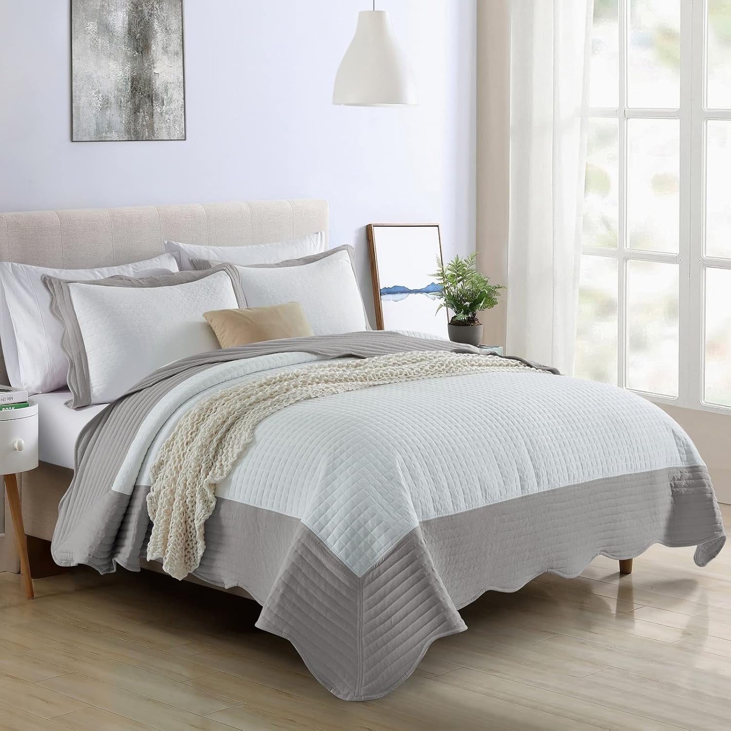 3-Piece Queen Quilt Set - Soft Warm Coverlet Bedspread Set (90 X 90 Inch) with 2 Pillow Sham (20 X 26 Inch), White and Grey
