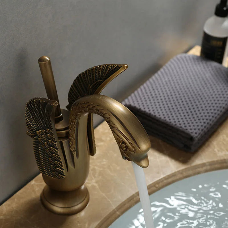 Gold White Brass Basin Faucets Swan Mixer Hot Cold Sink Single Hole Handle Water Tap Deck Mounted Copper Bathroom Accessories
