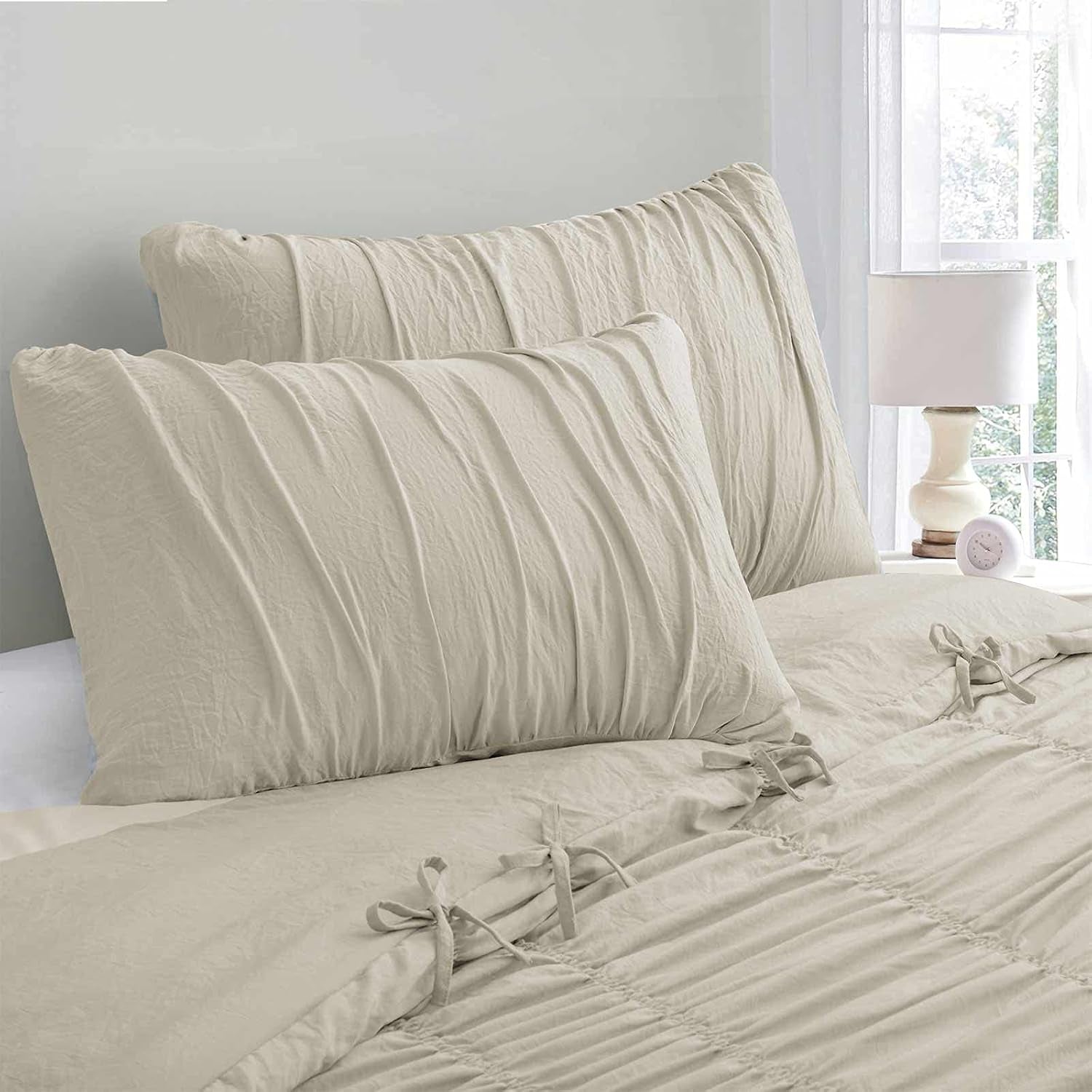 3-Piece Queen Quilt Set - Soft Warm Lightweight Full Size Comforter Bedding Set (90 X 90 Inch) with 2 Pillow Sham (20 X 26 Inch), Beige
